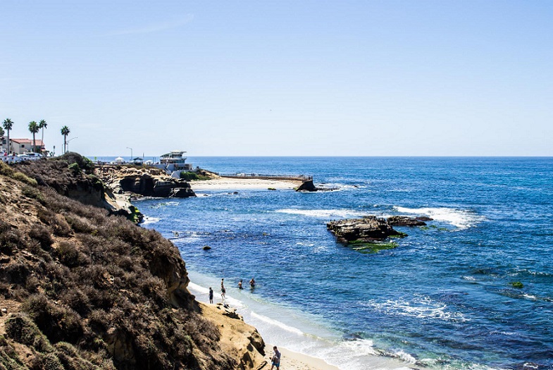 Ocean view of crashing waves in southern california west coast