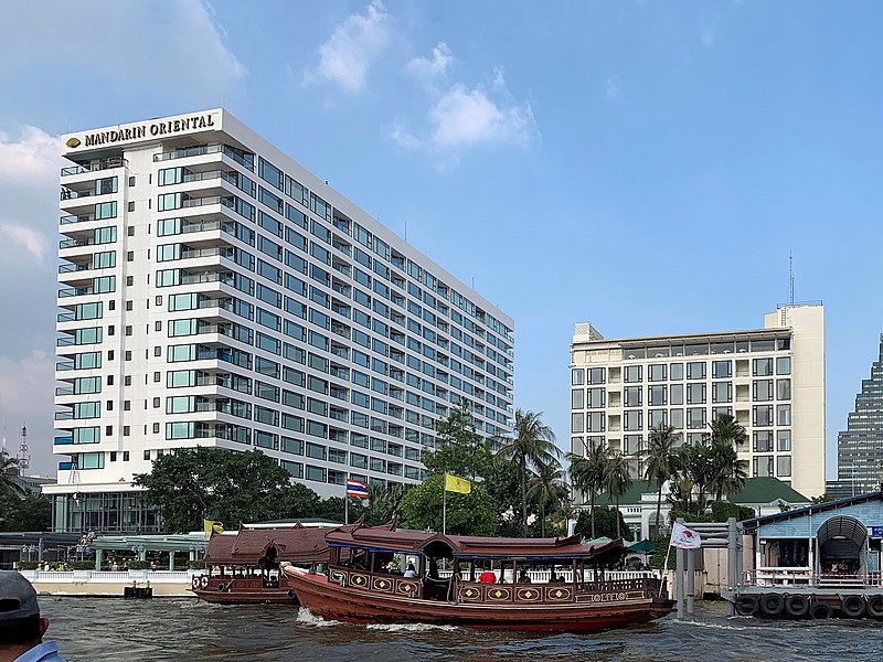 front view of Mandarin Oriental hotel in bangkok