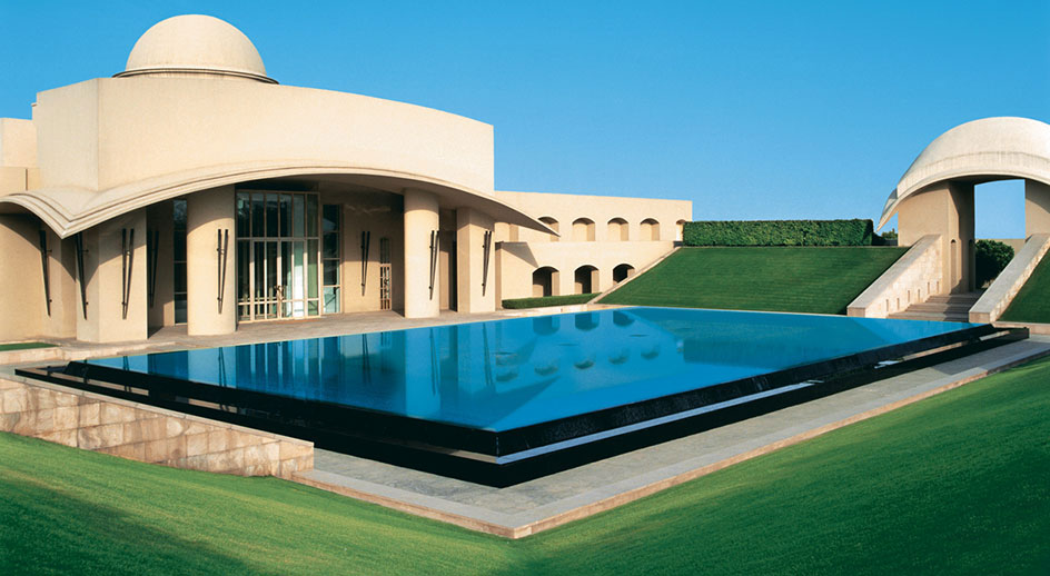 Trident in Gurgaon front view 