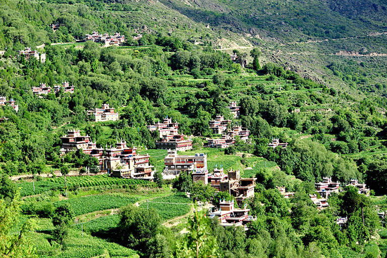 Danba (Jiaju Tibetan Village)